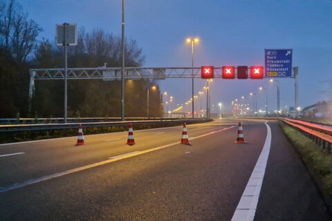 18 08 2026 afgesloten snelweg born